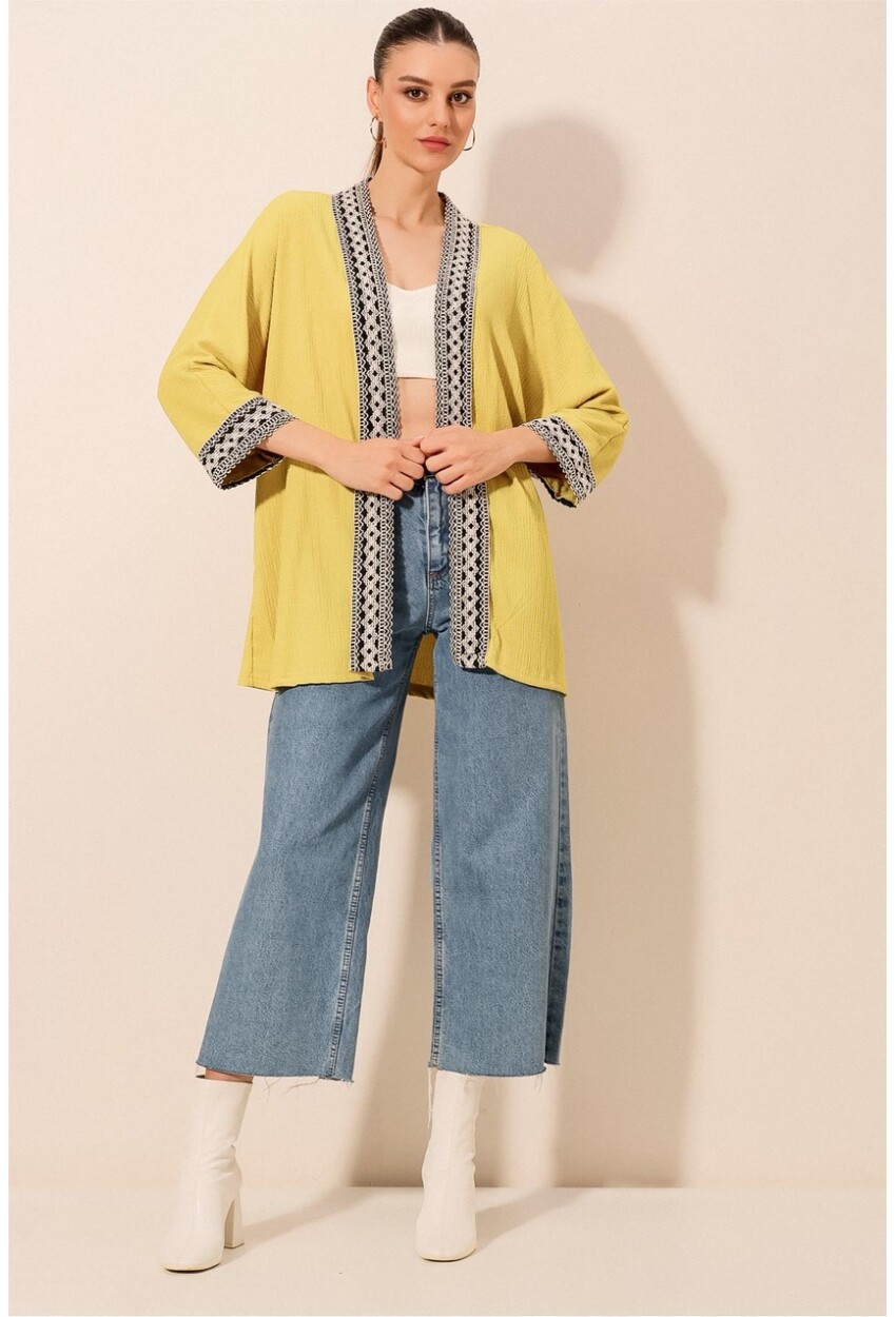 5866 Nakışlı Örme Kimono