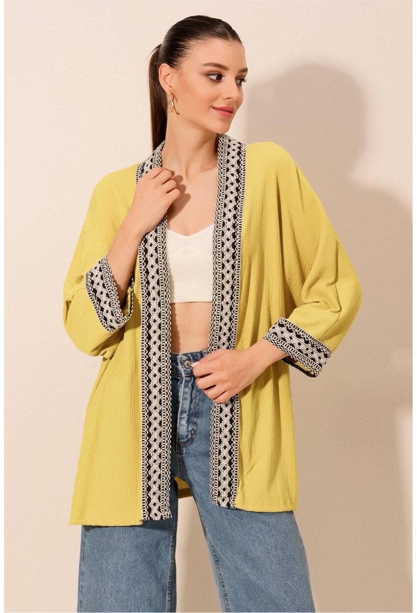 5866 Nakışlı Örme Kimono