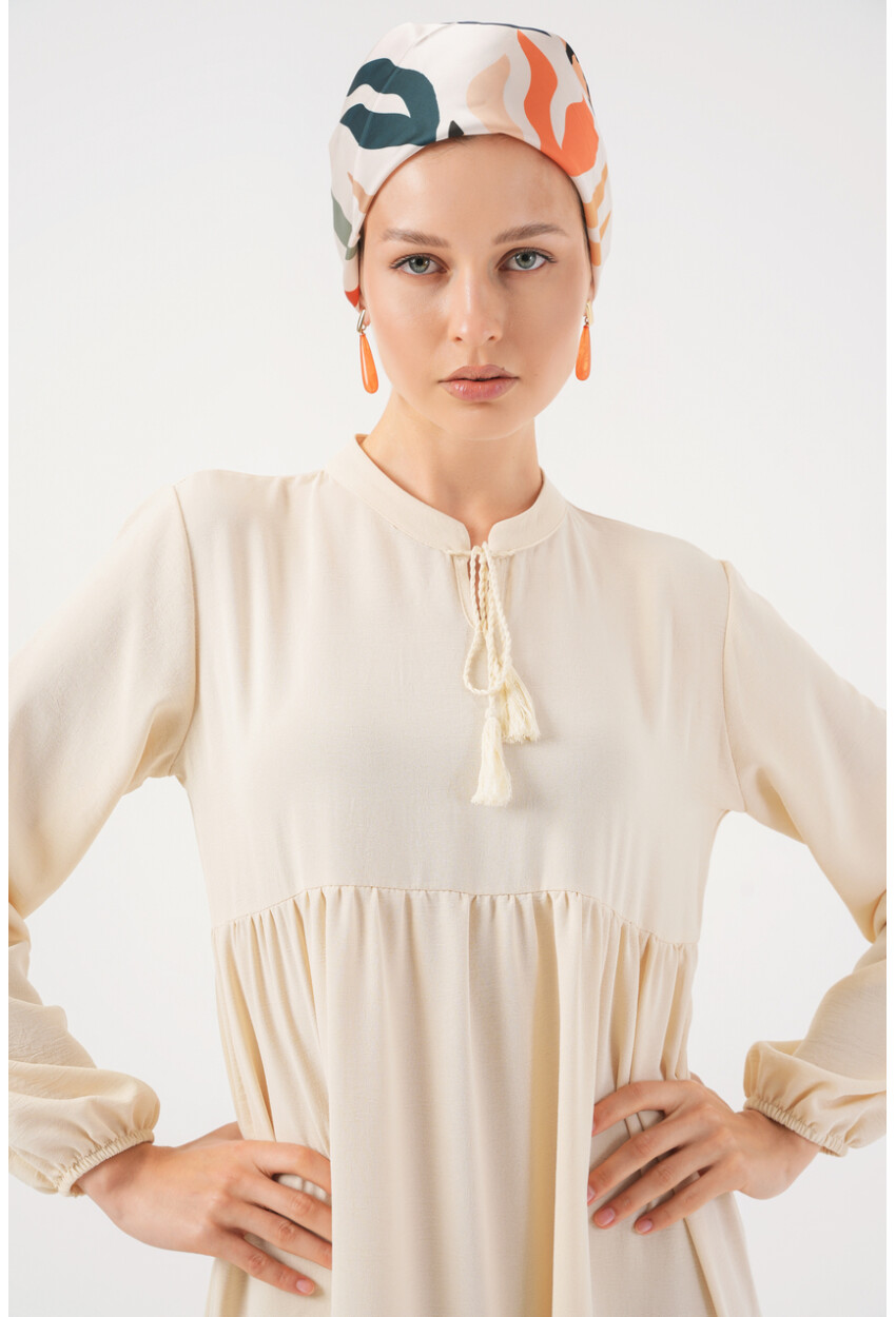 1627 Hijab Dress With Lace-Up Collar