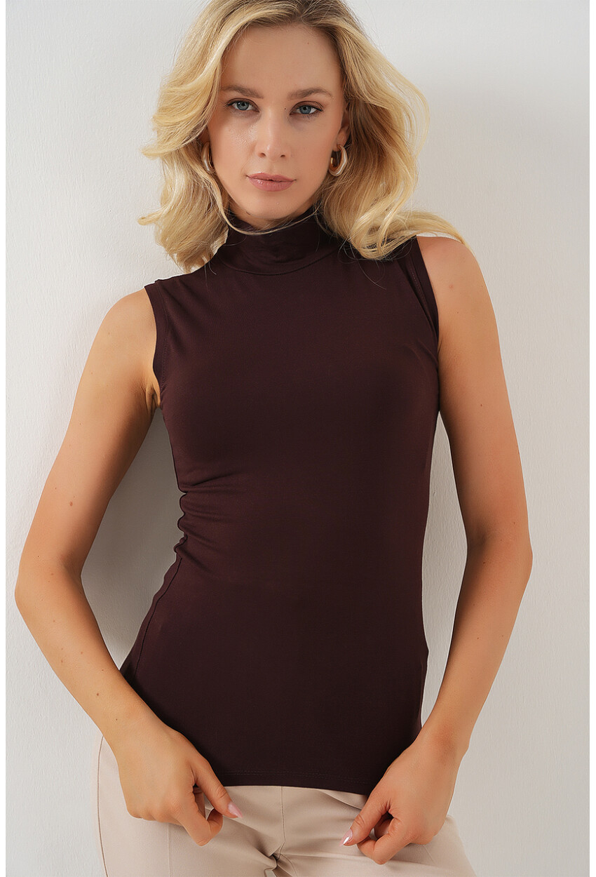 Kadın Kolsuz Body 4348
