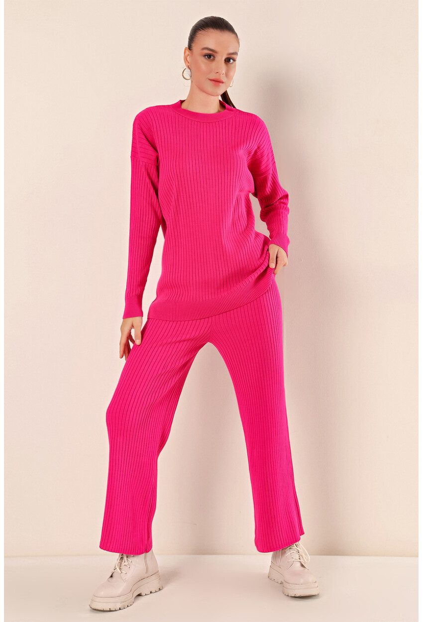 15826 Ribbed Two-Piece Set