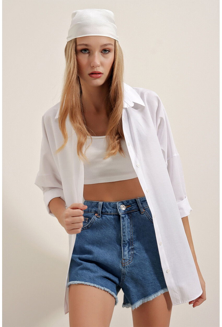 3900 Oversize Uzun Basic Beyaz Gömlek