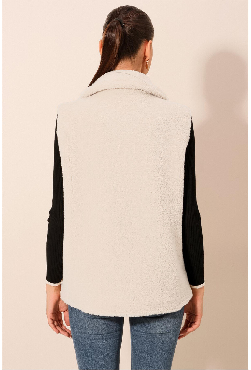 6793 Peluş Yelek