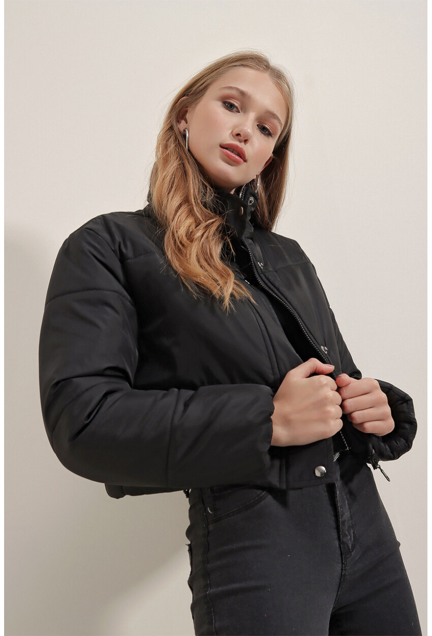 5124 Siyah Crop Şişme Mont
