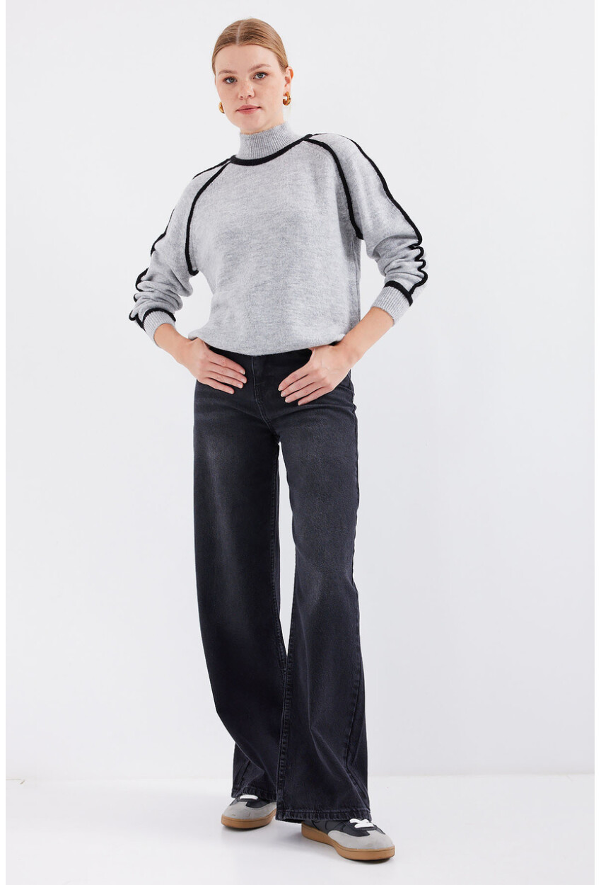 15879 Striped Oversized Knit Sweater