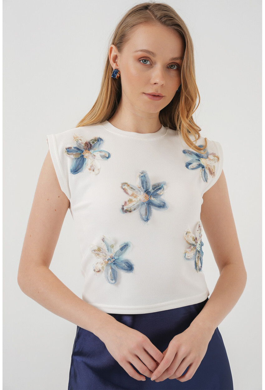 930 Kısa Kol Desenli Crop Bluz