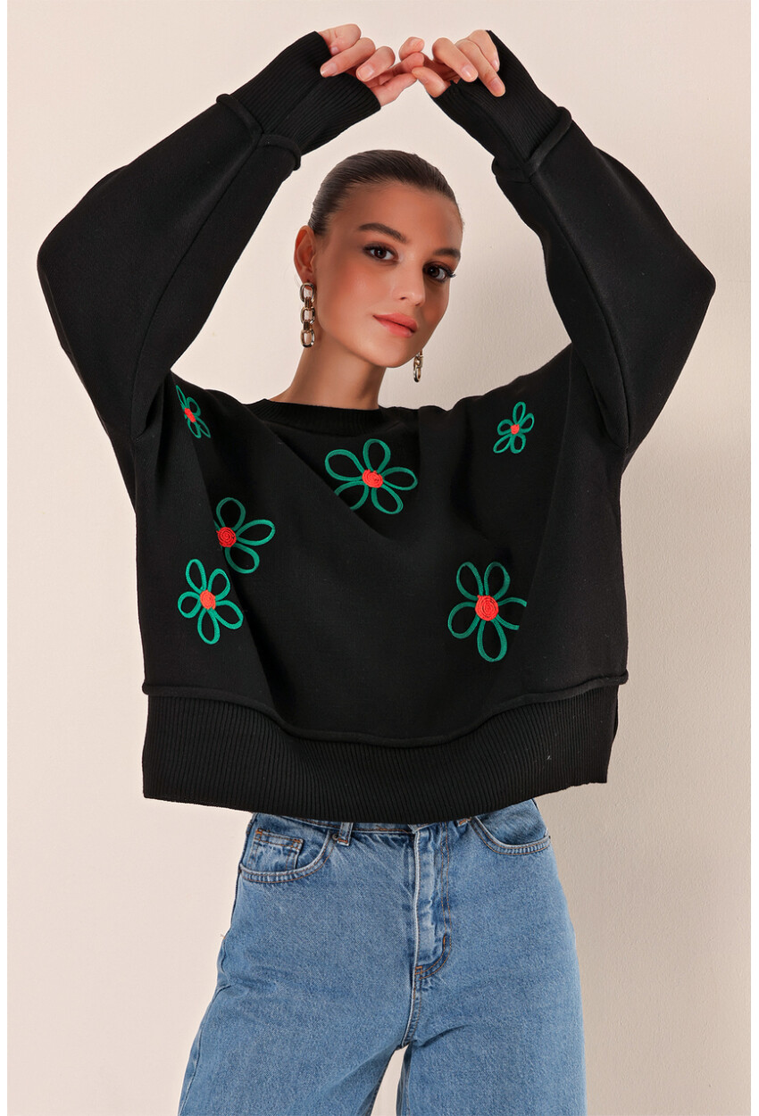 15824 Oversized Poncho Sweater