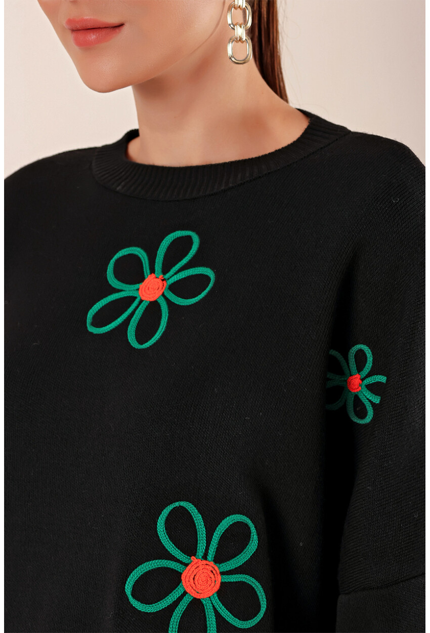 15824 Oversized Poncho Sweater