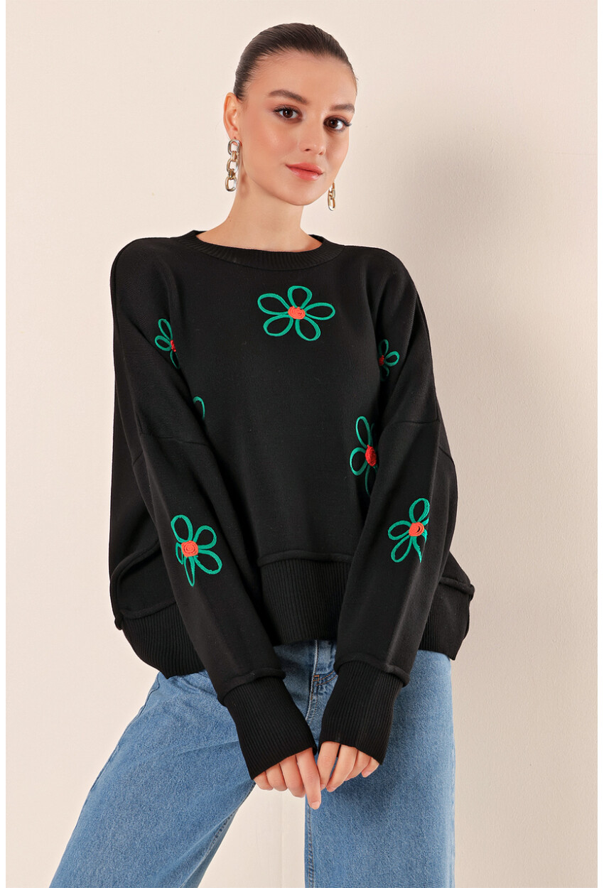 15824 Oversized Poncho Sweater