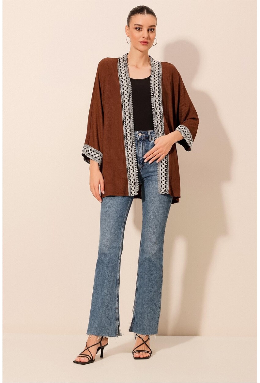 5866 Nakışlı Örme Kimono