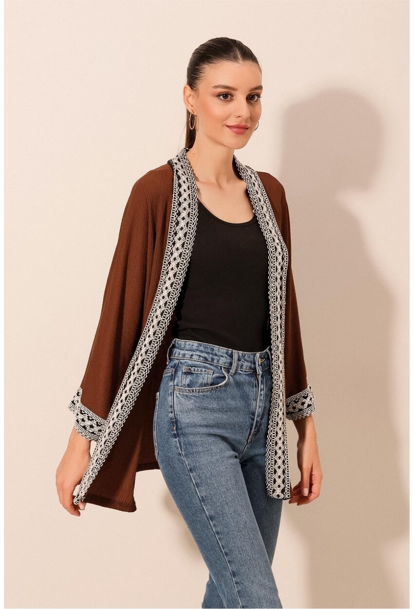 5866 Nakışlı Örme Kimono