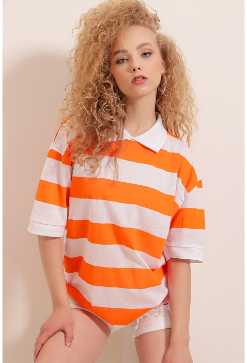 01519 Polo Yaka Çizgili Tişört