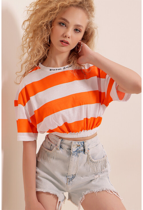 01520 Çizgili Crop Tişört