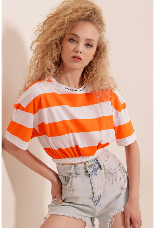 01520 Çizgili Crop Tişört