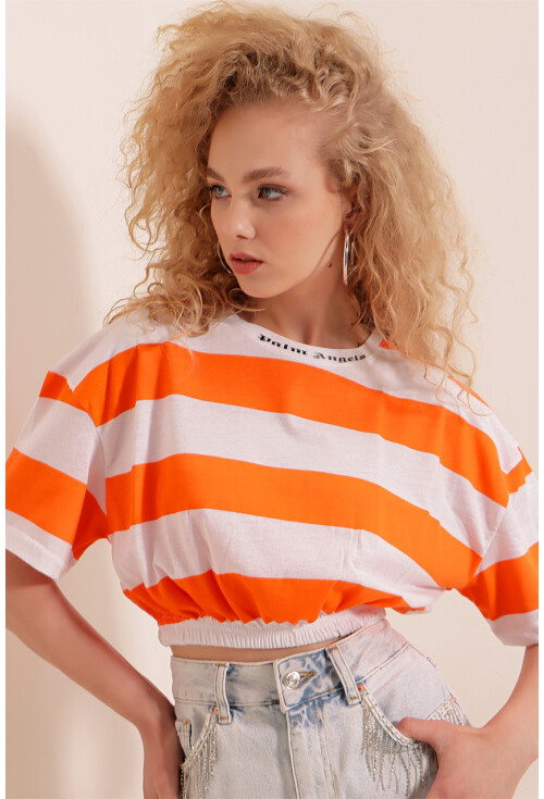 01520 Çizgili Crop Tişört