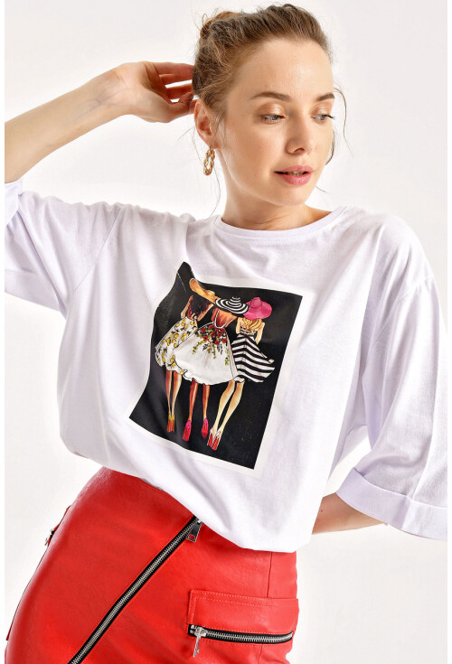 0363 Baskılı Yırtmaçlı Tişört