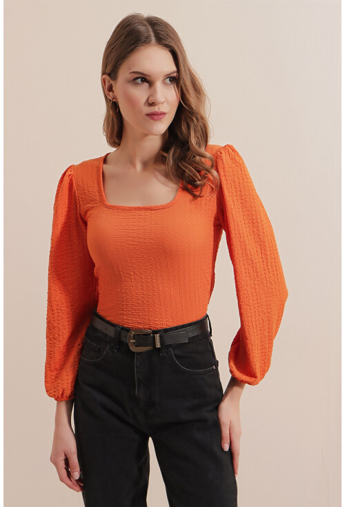 0442 Uzun Kollu Bluz