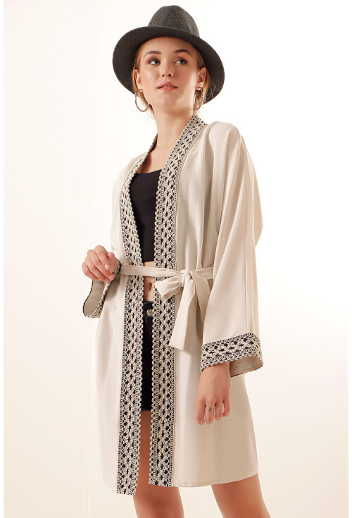 05867 Nakışlı Keten Kimono
