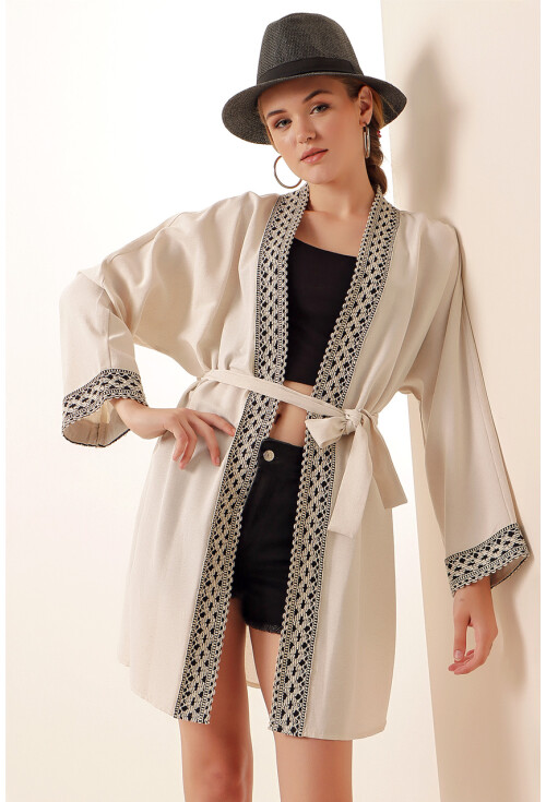 05867 Nakışlı Keten Kimono