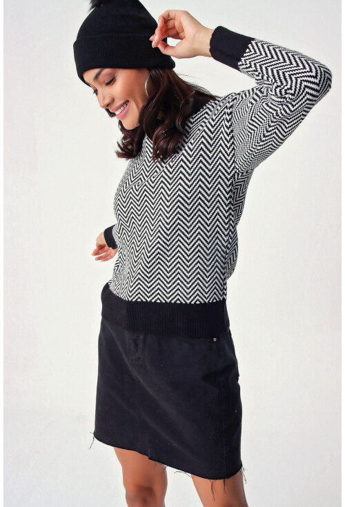 10304 Zikzak Desen Oversize Triko Kazak