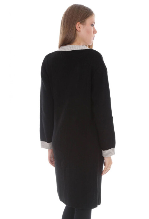 15331 FERMUAR DETAYLI TRİKO HIRKA