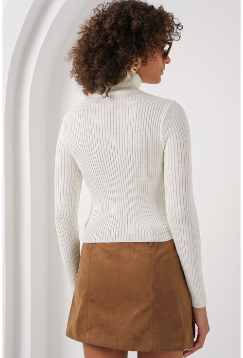 15896 Boğazlı Triko Kazak