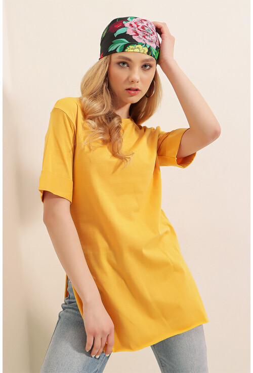 4123 Yırtmaçlı Oversize Tişört