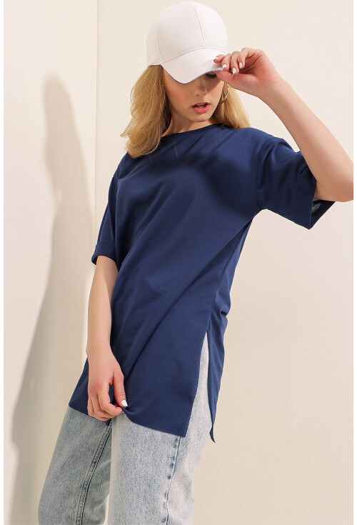 4123 Yırtmaçlı Oversize Tişört
