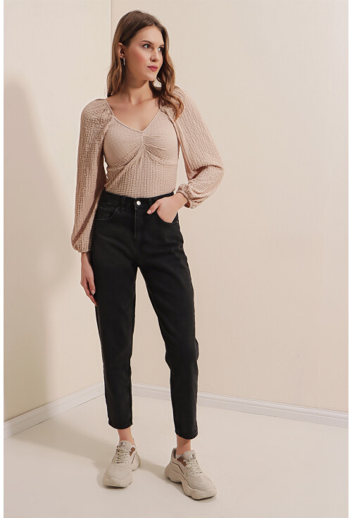 6563 Mom Jeans