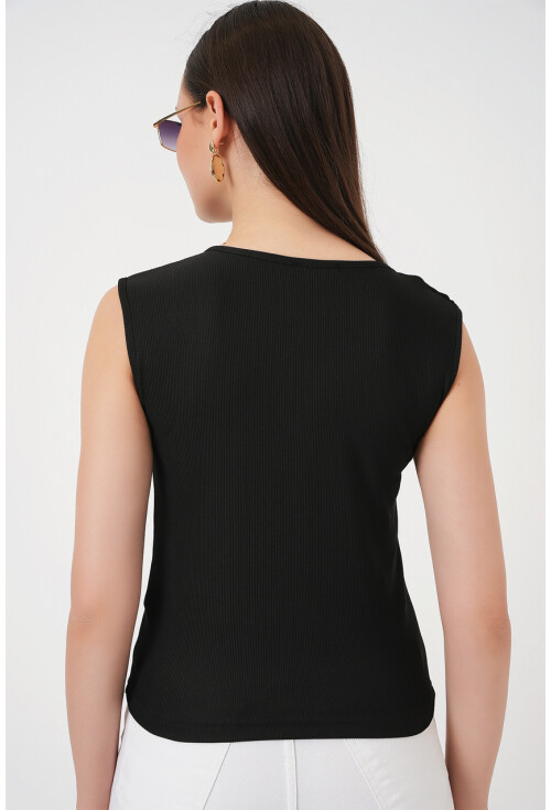 Kadın Kolsuz Basic Bluz 935