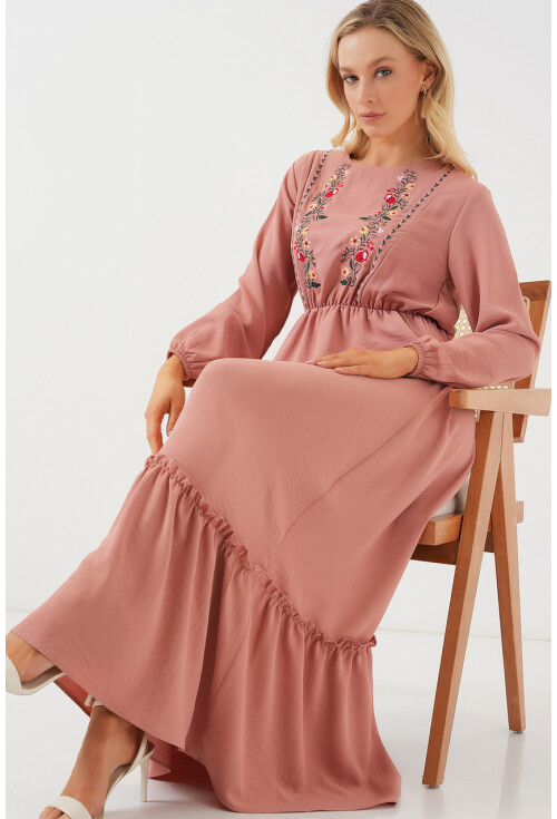 Kadın Nakışlı Uzun Tesettür Elbise 2550