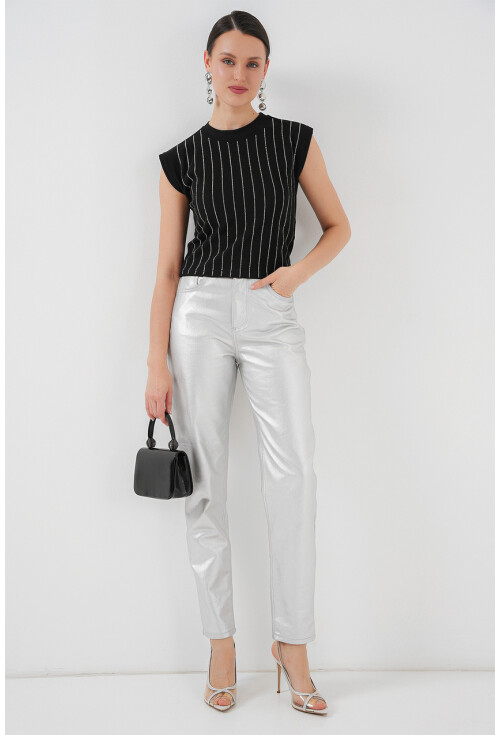 Kadın Sıfır Kol Taşlı Bluz 931