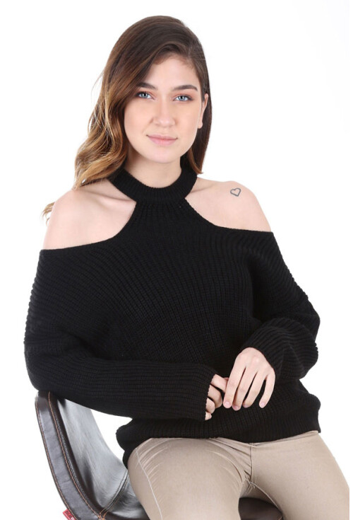 15333 OMUZ PENCERELİ TRİKO KAZAK