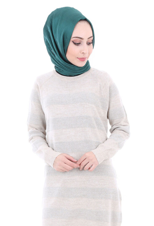15486 SİMLİ TRİKO TESETTÜR TUNİK