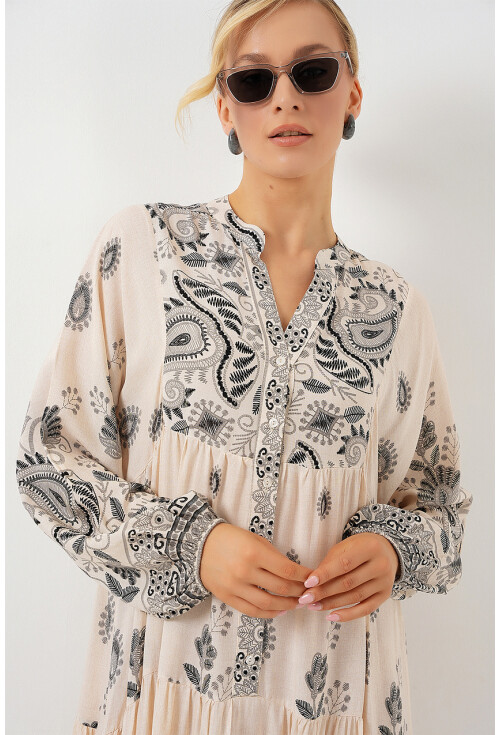 2423 Otantik Desenli Tesettür Elbise