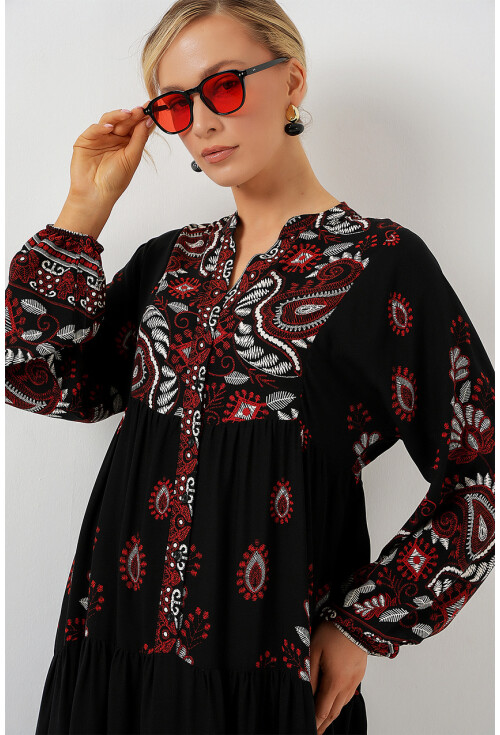 2423 Otantik Desenli Tesettür Elbise