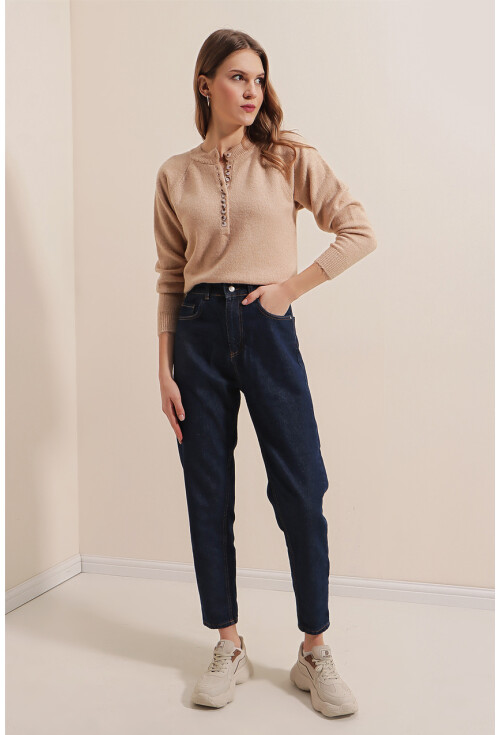 6563 Mom Jeans