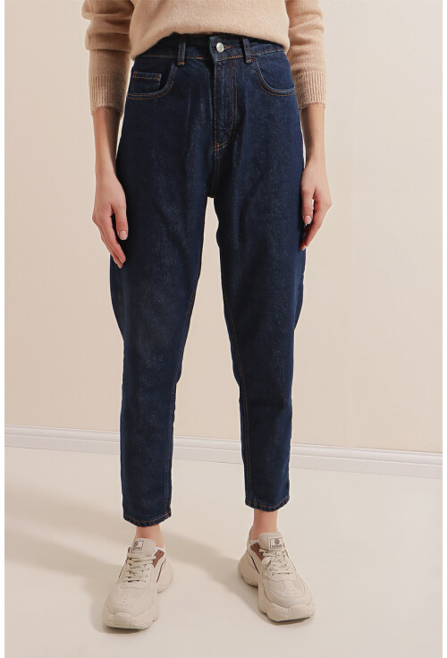 6563 Mom Jeans