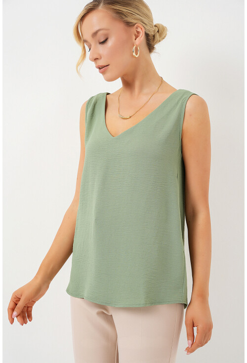 V Yaka Sıfır Kol Bluz 950