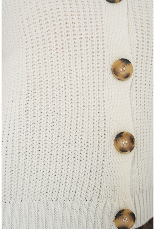 15881 Buttoned Short Knit Vest