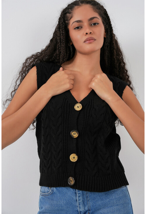 15882 Buttoned Short Knit Vest