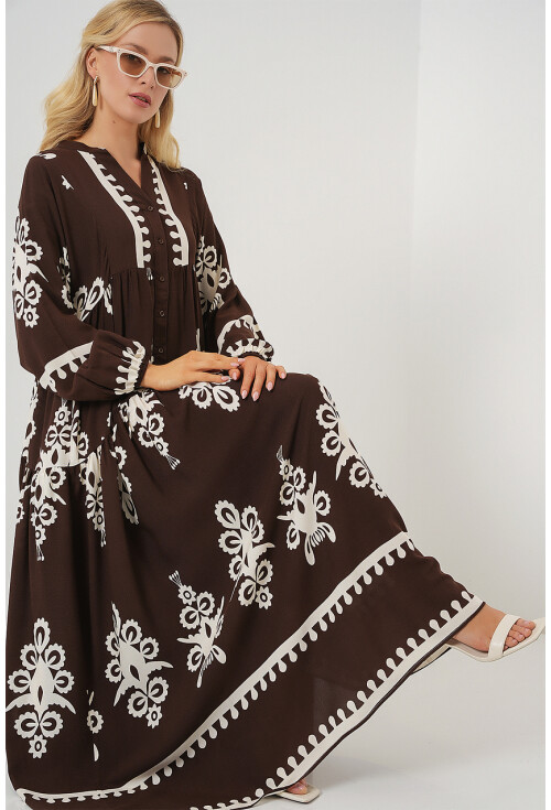 2423 Otantik Desenli Tesettür Elbise