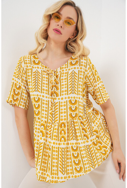 Kadın Desenli Kısa Kol Bluz 969