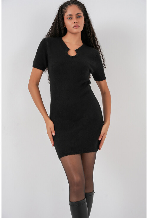 Kadın Kolye Detaylı Triko Elbise 15989