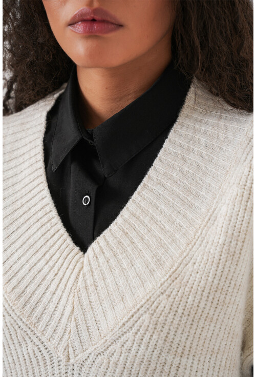 Kadın V Yaka Triko Süveter 15925