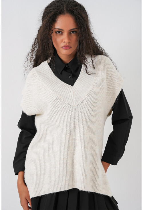 Kadın V Yaka Triko Süveter 15925