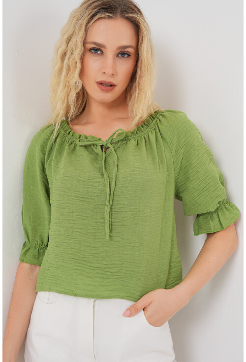 Kadın Yakası Fırfır Detaylı Bluz 959