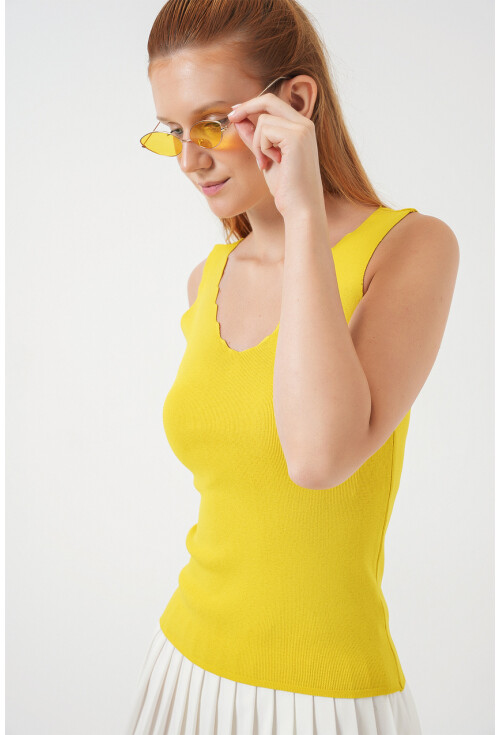 Kadın Zikzaklı V Yaka Bluz 15930