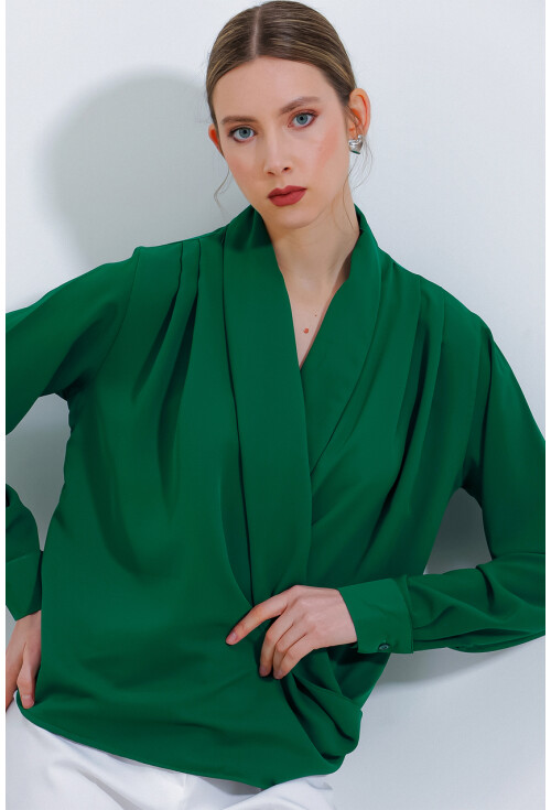 0492 Anvelop Yaka Dökümlü Bluz