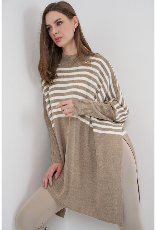 15783 Yırtmaçlı Panço Kazak